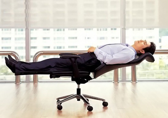 Lay-Flat-Office-Chair